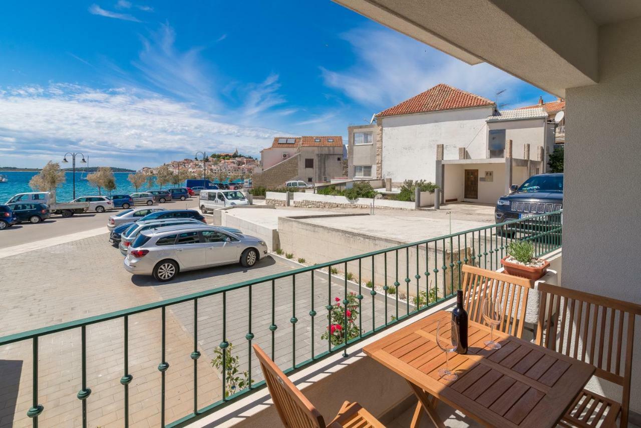 Beachfront Apartments Villa Sisa Primošten Zewnętrze zdjęcie